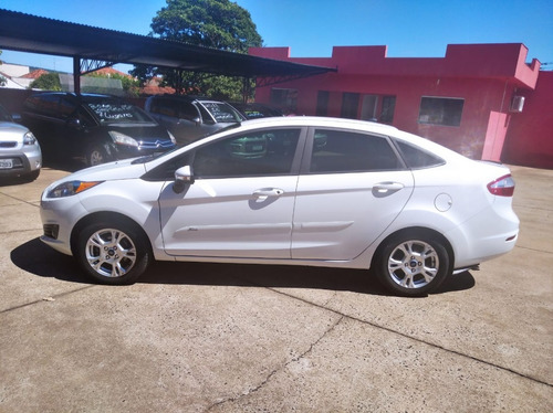 Imagem 3 de 13 de Ford