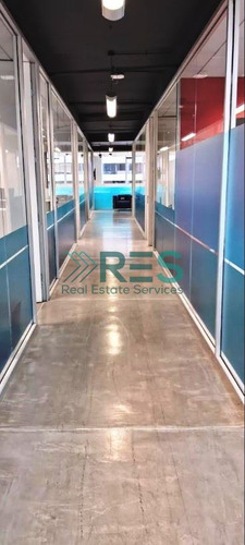 Cómoda Oficina, Corazón De Nueva Las Condes, Cerca Metro!