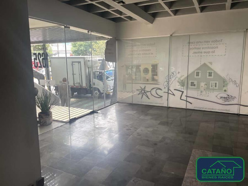 Av. Revolución, Edificio De Oficinas Con 4 Niveles En Venta