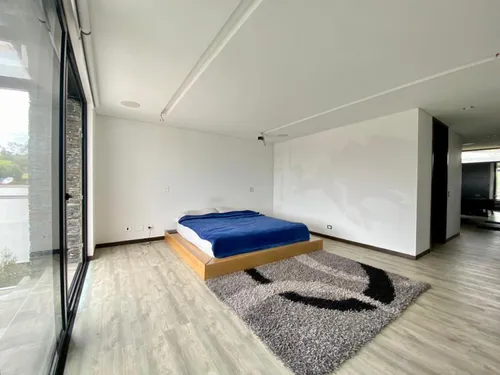 Casa En Venta En Las Palmas. Cod V11277