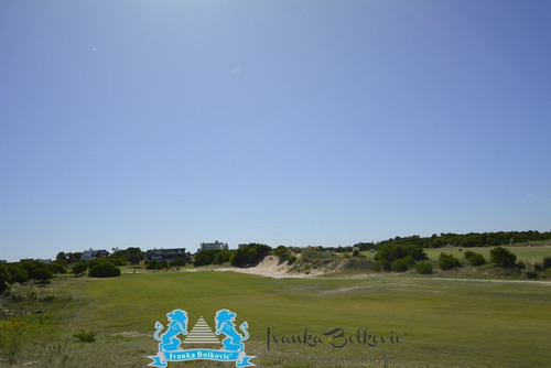 Venta Lote Exclusivo Costa Esmeralda Barrio Isla Del Golf, - Fondos Cancha De Golf