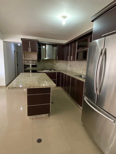 Imagen 2 de 15 de Vendo Hermoso Apartamento, Listo Para Habitar.