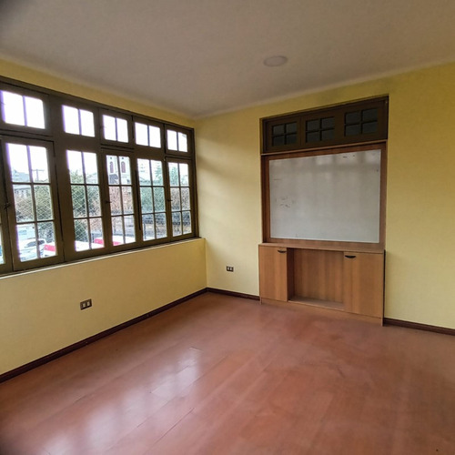 Casa Comercial En Arriendo Ñuñoa / Pedro De Valdivia