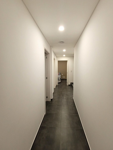 Venta O Alquiler De Casa A Estrenar. 4 Plantas, Full Amenities- Banfield O.