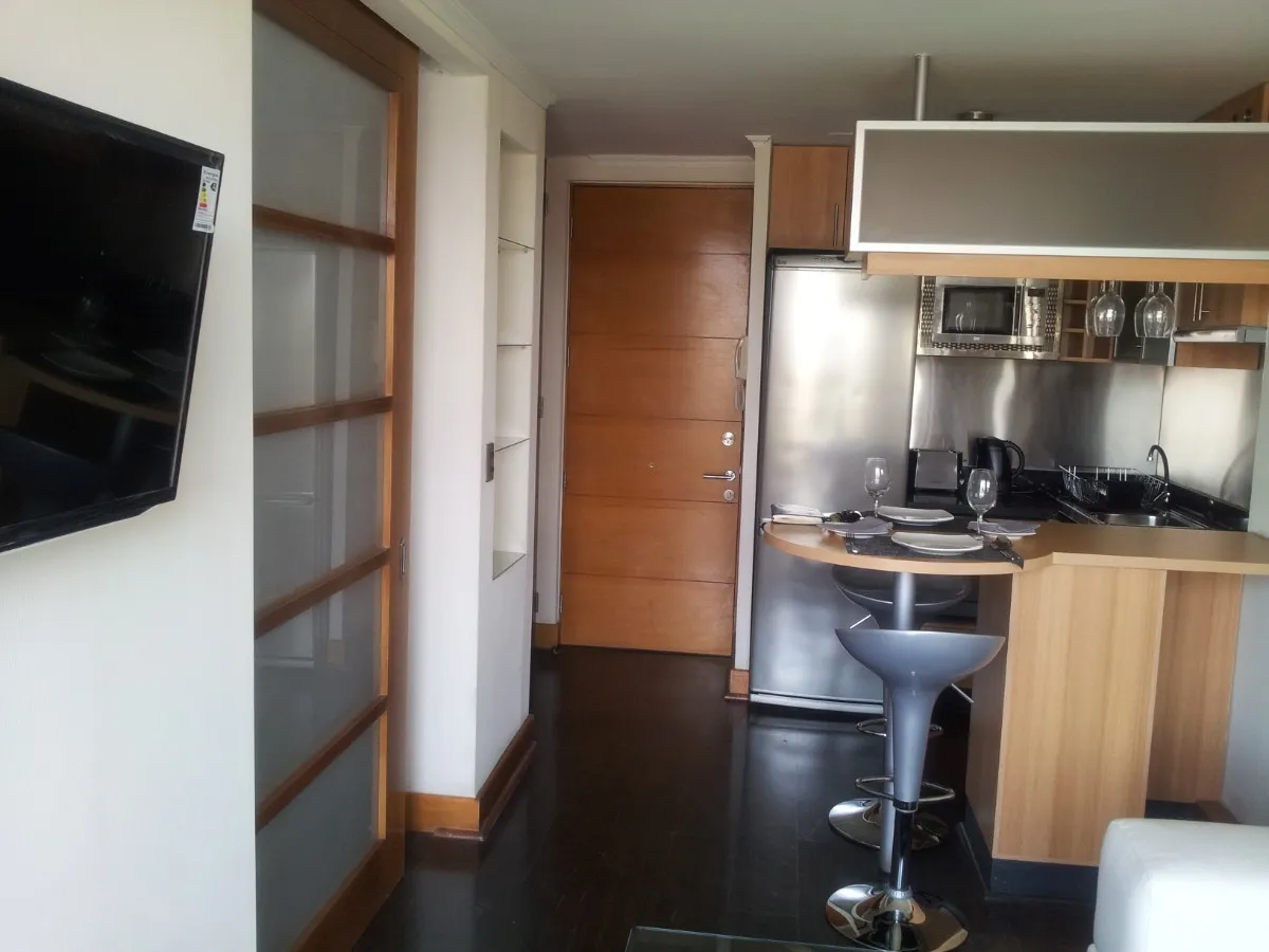 Imagen 3 de 11 de Excelente Depto. Un Dorm. Amoblado Metro E. Militar