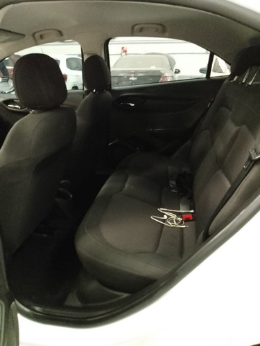 Imagen 15 de 15 de Chevrolet Onix 1.4 Effect 98cv Df