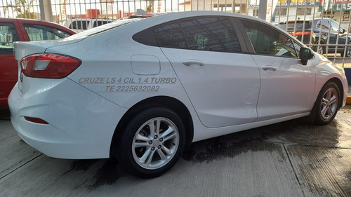 Imagen 5 de 15 de Chevrolet Cruze 2018 Ls 4 Cil 1.4 Turbo Eng $ 53,600