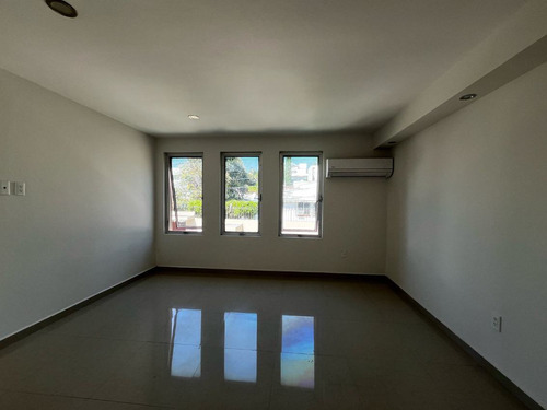 A Unas Cuadras De Plaza Galerías - Roq-1302-cc