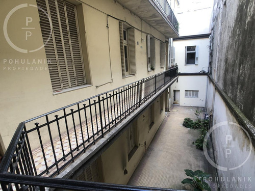 Imagen 1 de 14 de Venta Ph De 4 Ambientes En Almagro Sobre Avenida Rivadavia. Ideal Para Refaccionar!