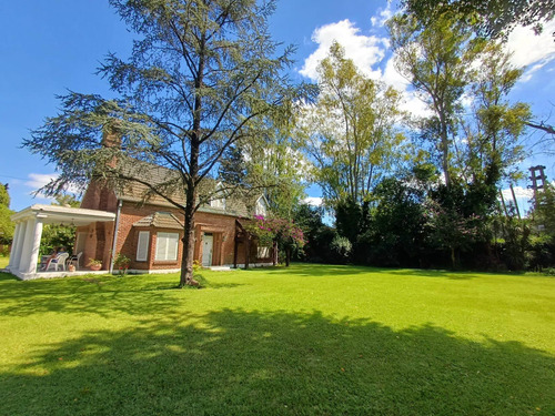 Quinta Con Piscina En Manuel Alberti