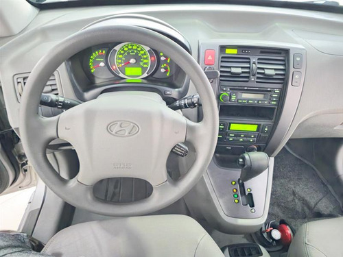 Hyundai Tucson 2.0 MPFI GL 16V 142CV 2WD GASOLINA 4P AUTOMÁTICO