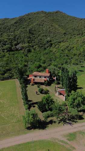 Casa En Venta Country Los Milagros ,santa Rosa De Calamuchita , Cordoba.