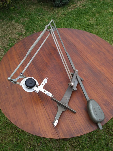 Tablero De Dibujo Antiguo Con Tecnígrafo En Muy Buen Estado
