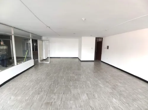 Oficina En Arriendo En Centro. Cod A20823