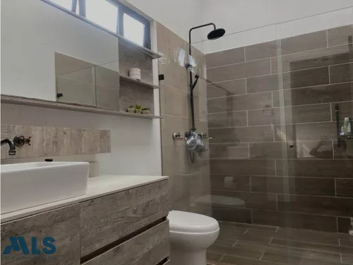 Casa Finca Con Cancha De Futbol(mls#248541)