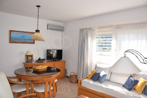 Imagen 3 de 14 de Apartamento 2 Dormitorios En Península.