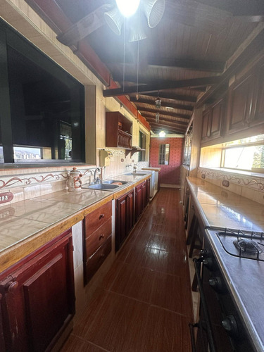Se Vende Apartamento En Lomas Del Este, Valencia, Listo Para Firmar, 32.000$ Mml Solo Clientes