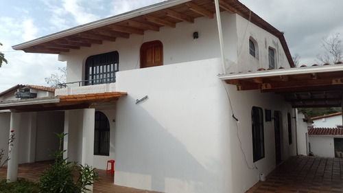 Em Casa En Venta Vía Polígono De Tiro