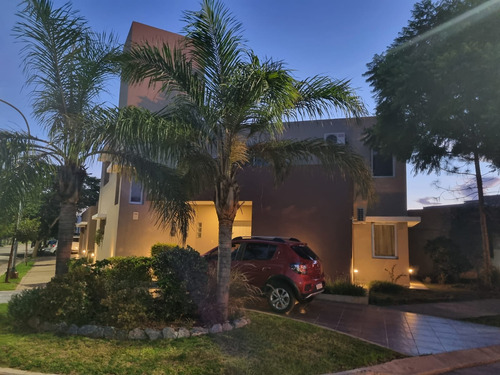 Casa En Venta Jardin Claret 4 Dormitorios Con Pileta