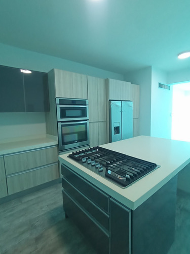 Imagen 2 de 8 de Sector Boulevard Playa Mansa Lechería Residencias Monarca. En Venta Apartamento 108m2 Vilmar Salazar 0426-583.17.60