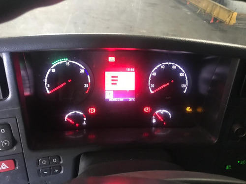 Caminhão Scania G420, 6x4, Bug Leve