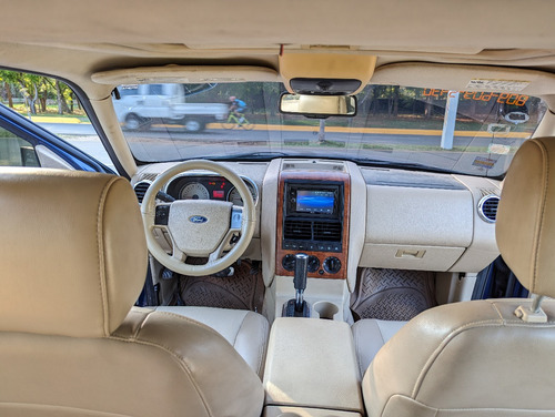 Imagen 6 de 10 de Ford Explorer