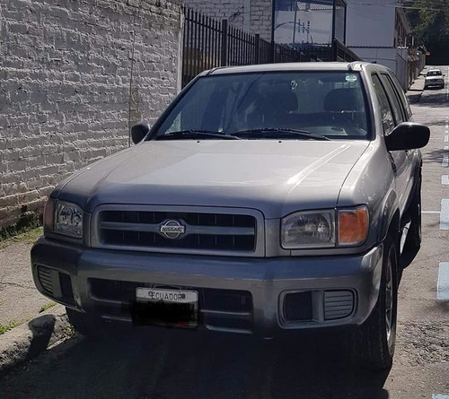 Nissan Pathfinder 2001