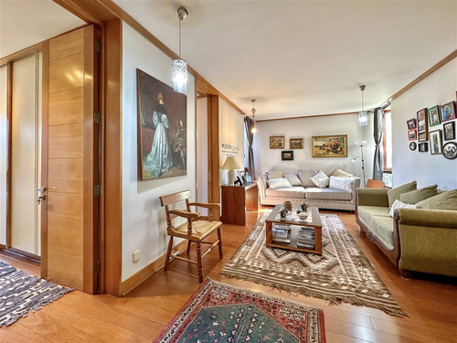 Departamento En Venta De 4 Dorm. En Lo Barnechea