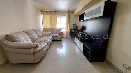 Cómodo Apartamento En Alquiler Con 2 Habitaciones,terrazas Del Avila