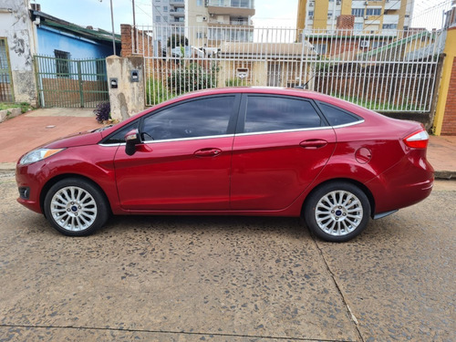 Imagen 2 de 4 de Ford Fiesta Titanium