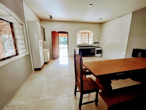 Imagem 22 de 25 de Chácara 3000m2, Casa Sede Com 3 Dormitórios Sendo 1 Suíte, Piso Em Porcelanato, Piscina, Quarto De Ferramentas - Ch00174 - 70327373