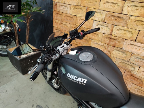 Ducati Monster 696 2010