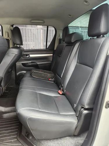 Toyota Hilux 2.4 Diésel 4X4