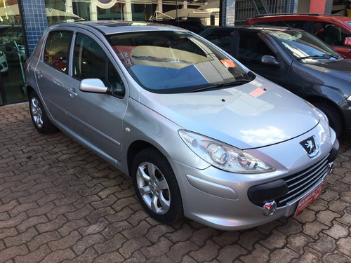 Imagem 2 de 13 de Peugeot 307 2.0 Feline 16v Flex 4p Automático