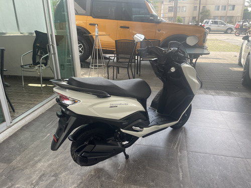 Suzuki Burgman 125