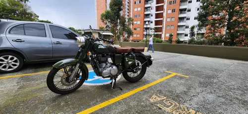 Royal Enfield Classic 500