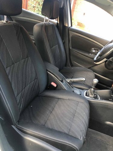 Renault Fluence 2.0 Dynamique 2012