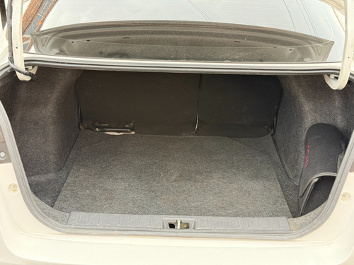 Nissan Versa 1.6 Advance