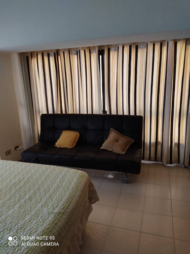Imagen 6 de 10 de En Alquiler Por Temporadas, Apartamento Frente Al Mar Con Espectacular Vista- En Lecheria