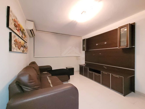 Imagen 7 de 12 de En Venta Hermoso Apartamento En Res. La Ensenada En La Ciudad De Puerto La Cruz