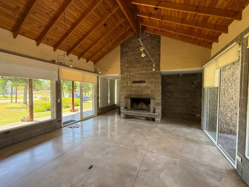 Excelente Propiedad En Barrio Cerrado 3 Habitaciones En Suite
