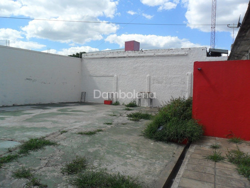 Imagen 7 de 8 de Local En Venta O Permuta Ubicado En Ituzaingó, G.b.a. Zona Oeste