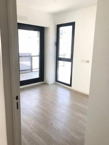 Imagen 15 de 30 de Monoambiente O Estudio Profesional A Estrenar, Con Balcón Y Terraza Común Con Parrilla