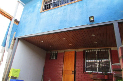 Se Vende Acogedora Casa, A Cuadras De La Municipalidad De Cu
