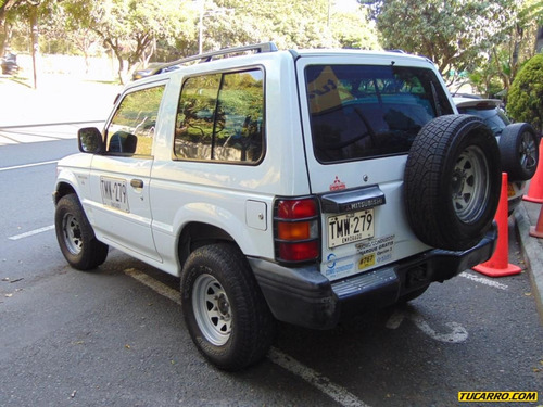 Mitsubishi Montero 2.4 Mt 2400cc 3p