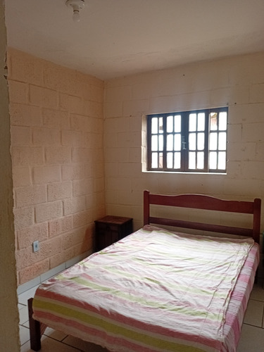 2 Quartos, 1 Suíte, Sala,cozinha, Banheiro, Varanda, Etc...