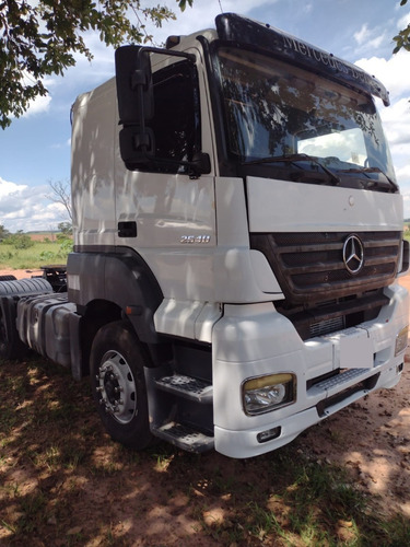 Imagem 2 de 19 de Caminhão Mb 2540 6x2 Ótimo De Pneus Motor Ótimo Ano 2010