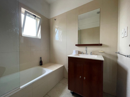 Imagen 8 de 14 de Alquiler Departamento 3 Ambientes Complejo Cerrado Castelar