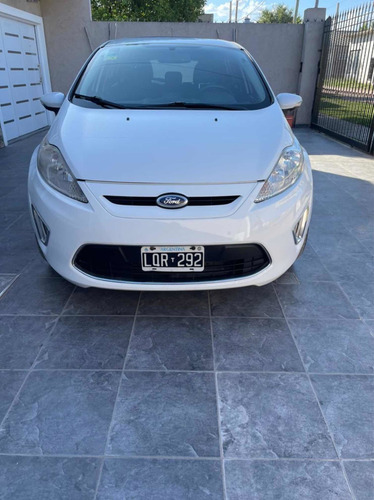 Ford Fiesta Kinetic Design 1.6 Design 120cv Titanium 2012