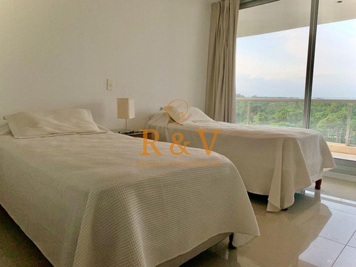 Imagen 10 de 18 de Excelente Apartamento De 2 Dormitorios A Metros De Playa Brava - Venta Y Alquiler